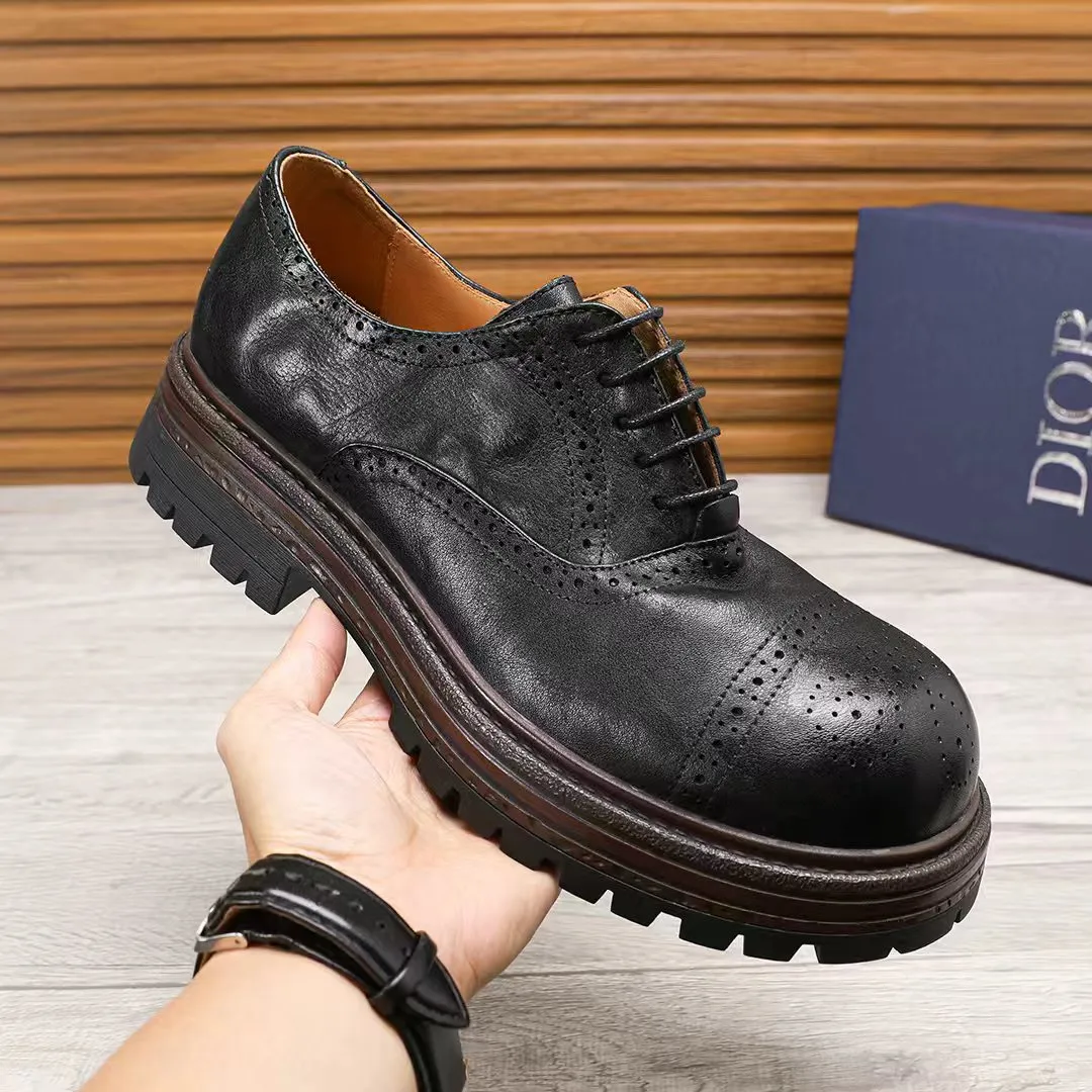 Factory price 540 🕷️🕷️[Dior] Dior's new men's shoes are launched in Hong Kong counters. Official website 1:1 production. Original Italian patented cowhide + water-dyed 🐂 leather lining. Designed by European and American masters. Goodyear craftsmanship, washed cowhide, perfect shape to create counter quality, solid color rubber wear-resistant outsole and classic dazzling toe! Super versatile and very comfortable. High-end without losing taste, fashionable and novel! ! Absolute focus! Colors optional, code number 38-44 (45 customized)